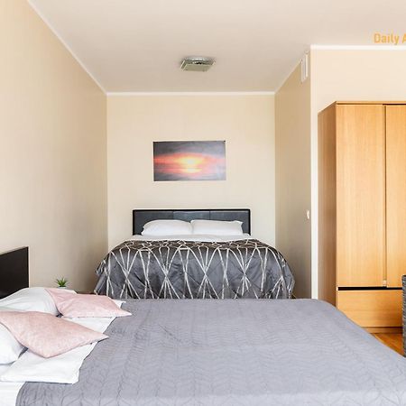 Luxury Suites - Viru Keskus By Rikas Hotels Талин Екстериор снимка