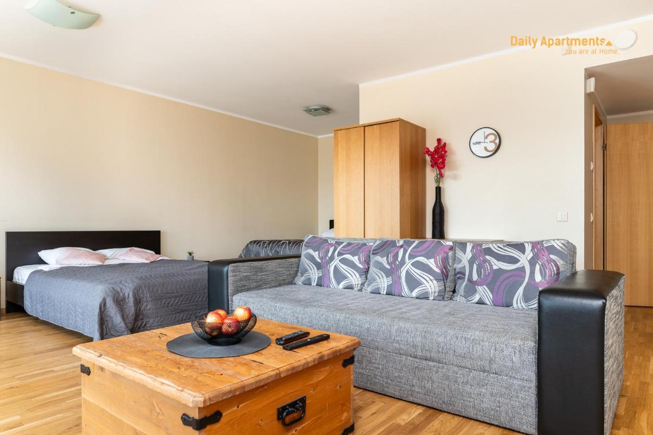 Luxury Suites - Viru Keskus By Rikas Hotels Талин Екстериор снимка