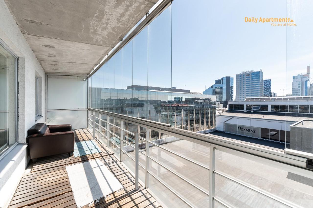 Luxury Suites - Viru Keskus By Rikas Hotels Талин Екстериор снимка