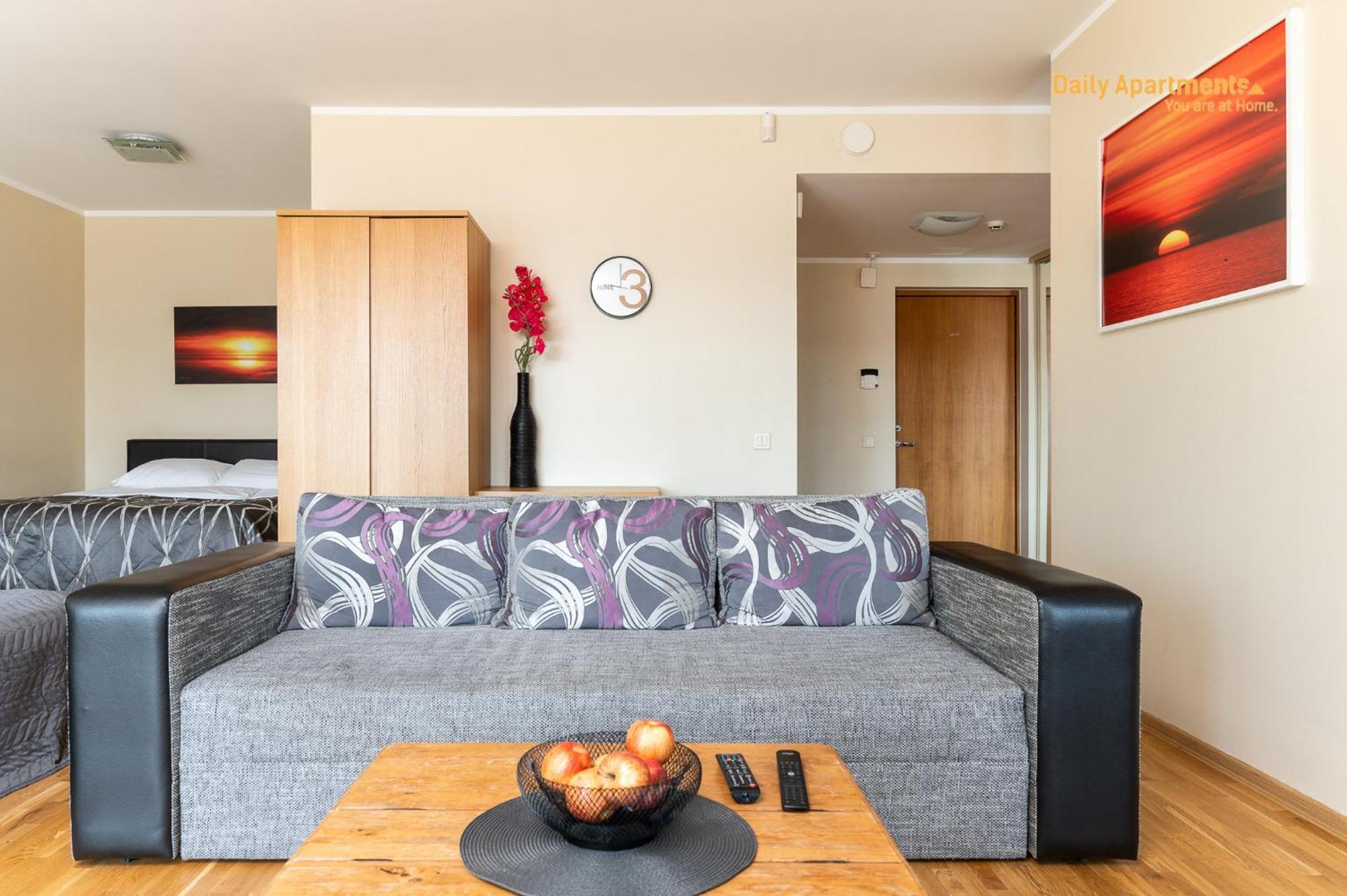 Luxury Suites - Viru Keskus By Rikas Hotels Талин Екстериор снимка